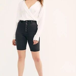 We The Free Faded Black Exposed Button‎ Fly Bermuda Shorts
